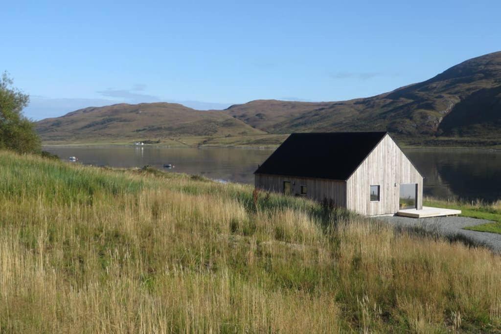 Beautiful Views From Right Above The Water Villa Dunan Eksteriør bilde